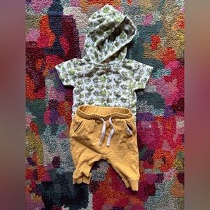 Kate Quinn Green Leaf Print Hoodie with Yellow Pants